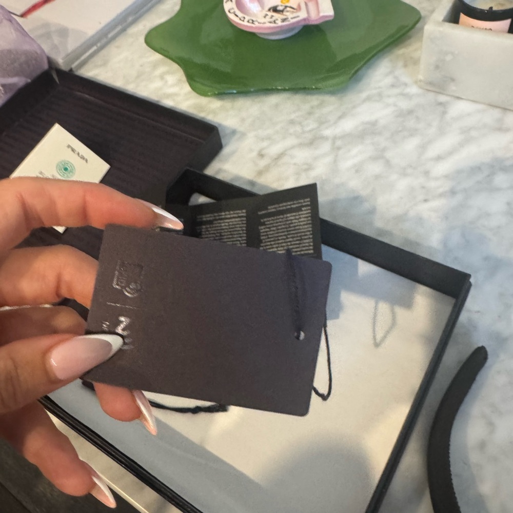 Prada Elegant Black Headband - Picture 6 of 6